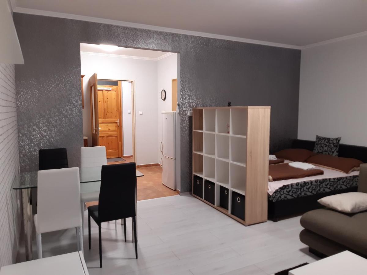 Ferienwohnung Pipacs Bekescsaba Exterior foto